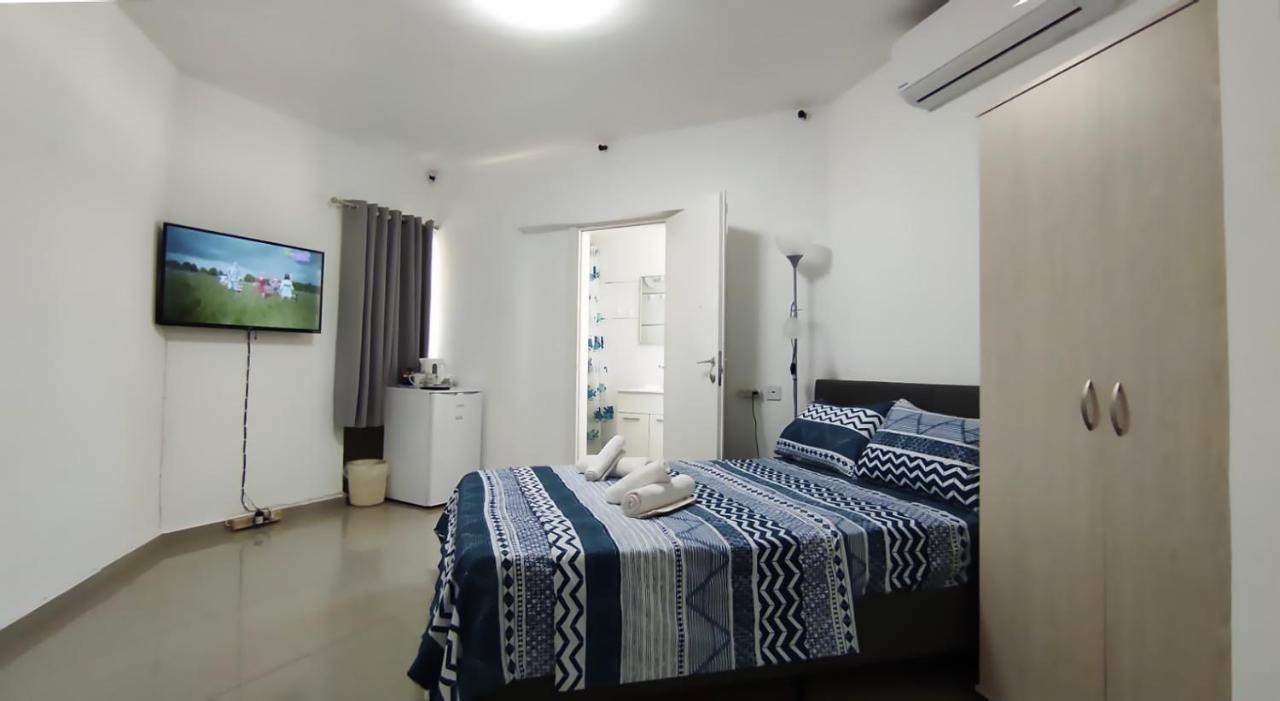 Guest House "Villa Klara Eilat" Heated Pool And Sauna All Year Round Exterior foto